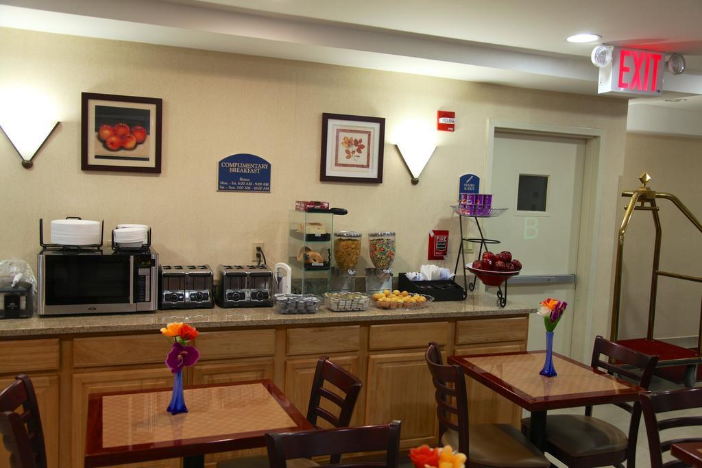 Corona Hotel New York - Laguardia Airport Bagian luar foto