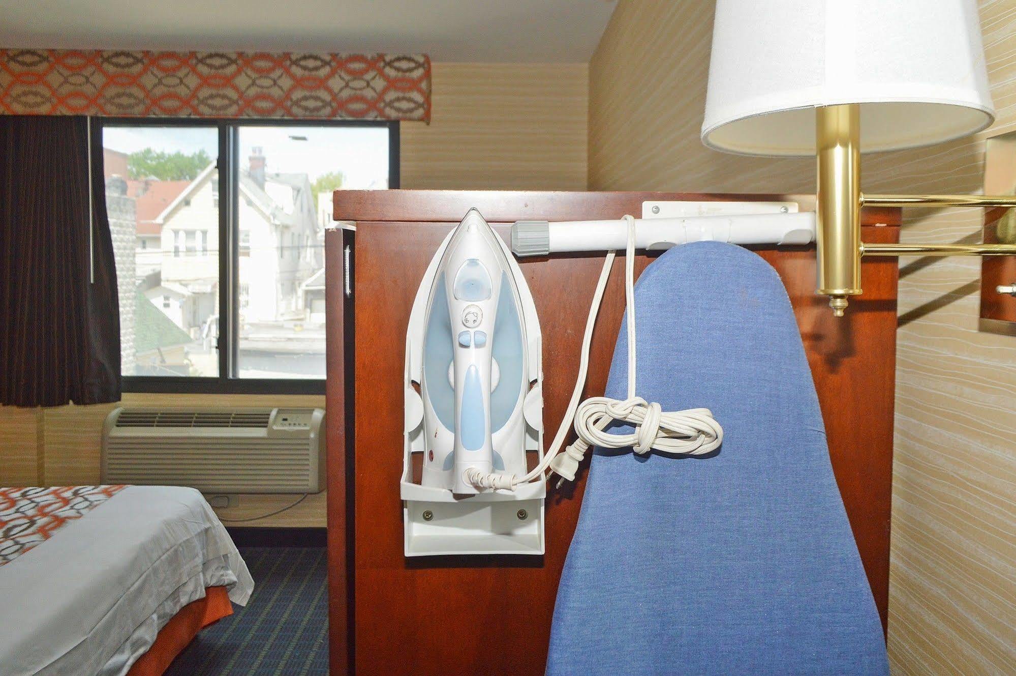 Corona Hotel New York - Laguardia Airport Bagian luar foto